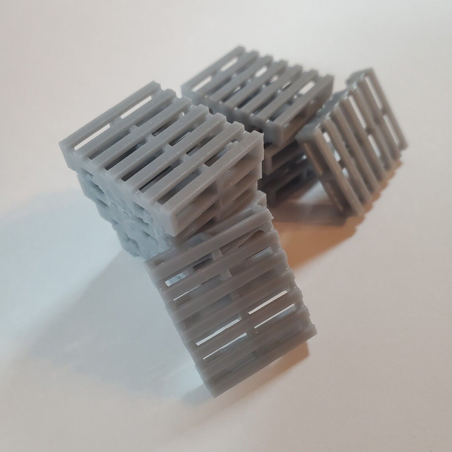 HO Scale Pallets for Model Railroad Diorama 40X48 scale inches 24 Pack