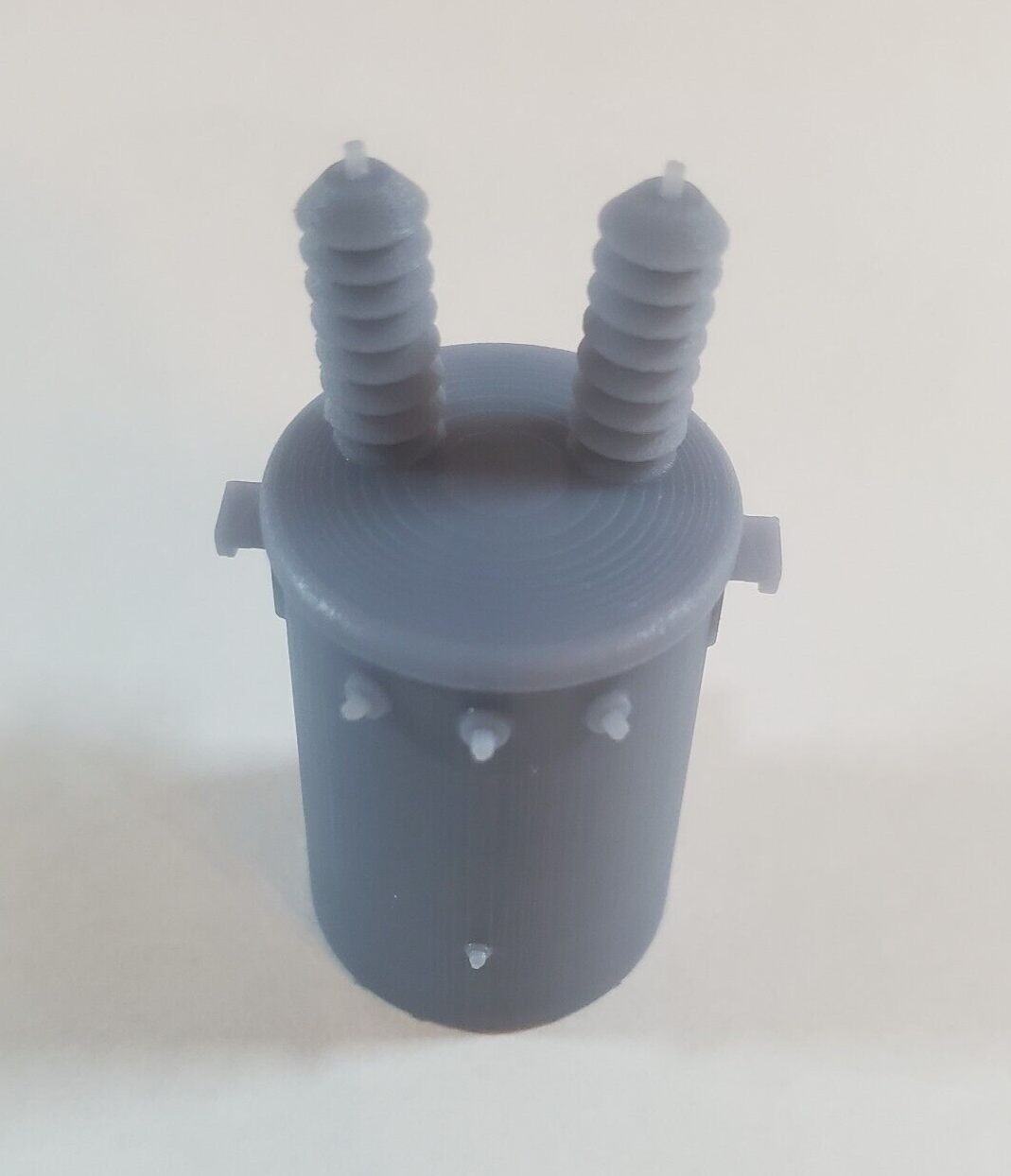 O Scale Pole Mounted Electric Transformer 6-Pack for Model Railroad Diorama
