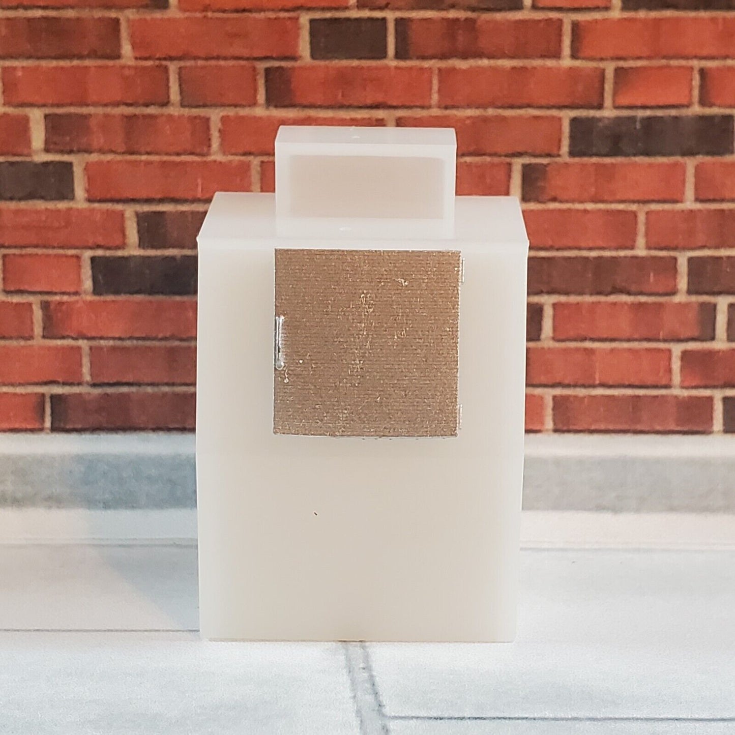 O Scale Bagged Ice Cooler Pack of 2 for Model Railroad Diorama