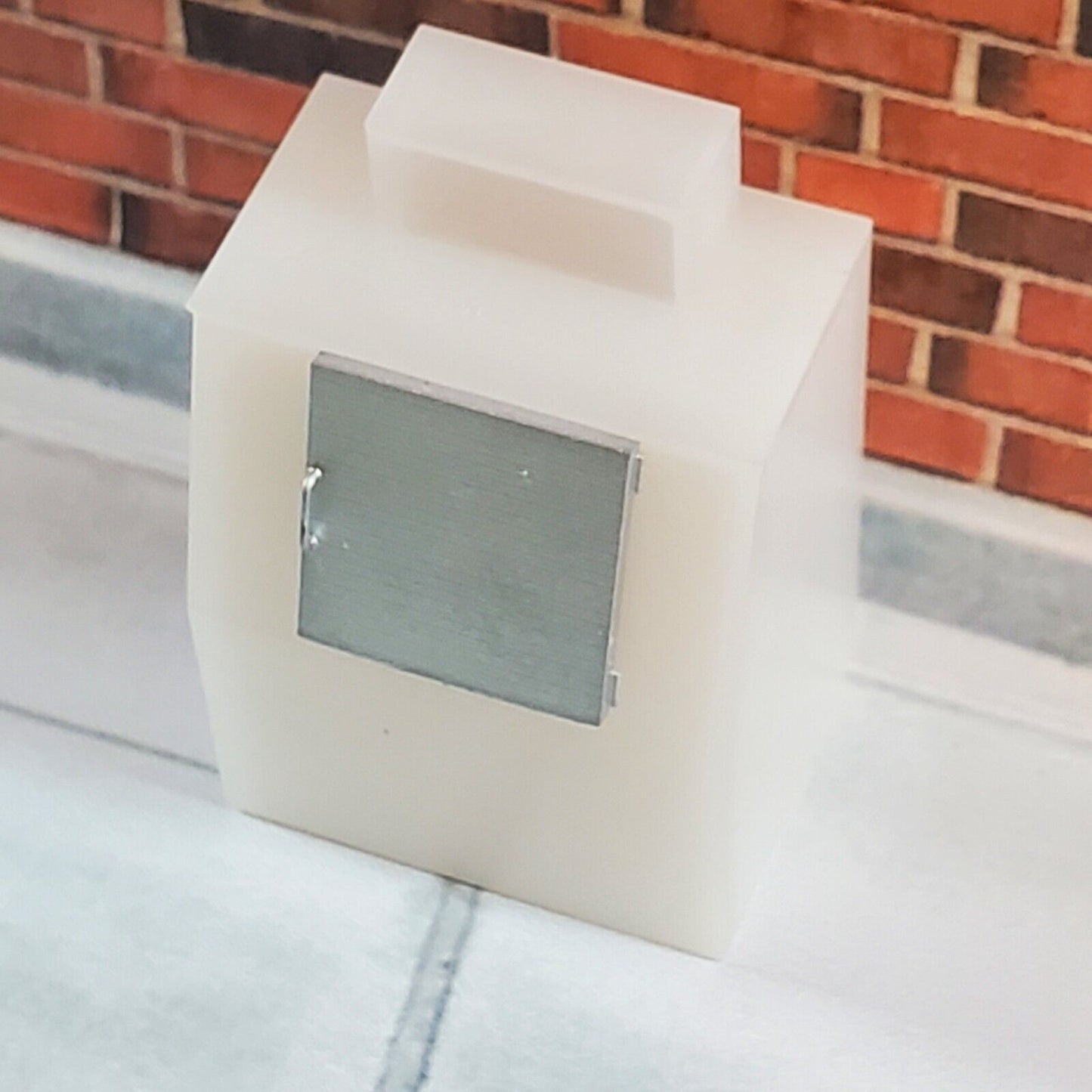 O Scale Bagged Ice Cooler Pack of 2 for Model Railroad Diorama