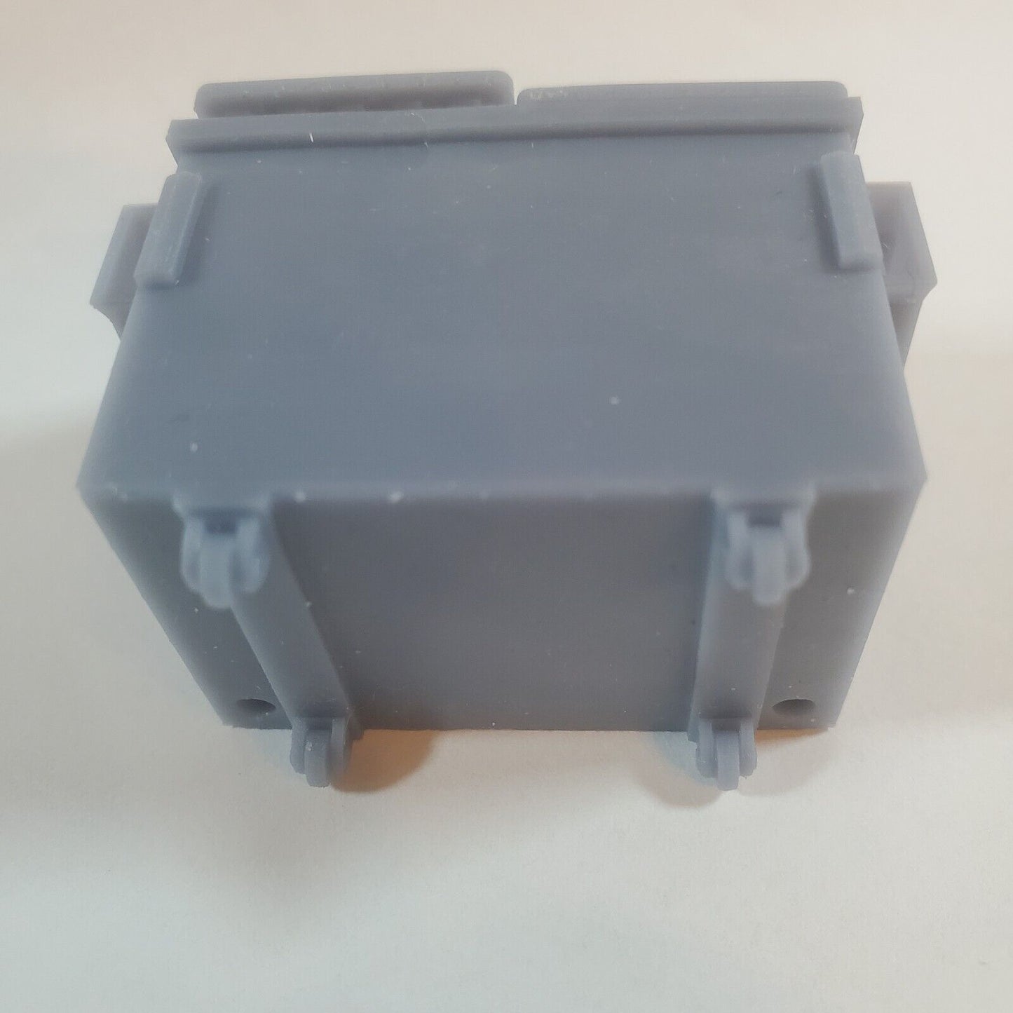 HO Scale Trash Bin Dumpster Pack of 6 for Model Railroad Diorama